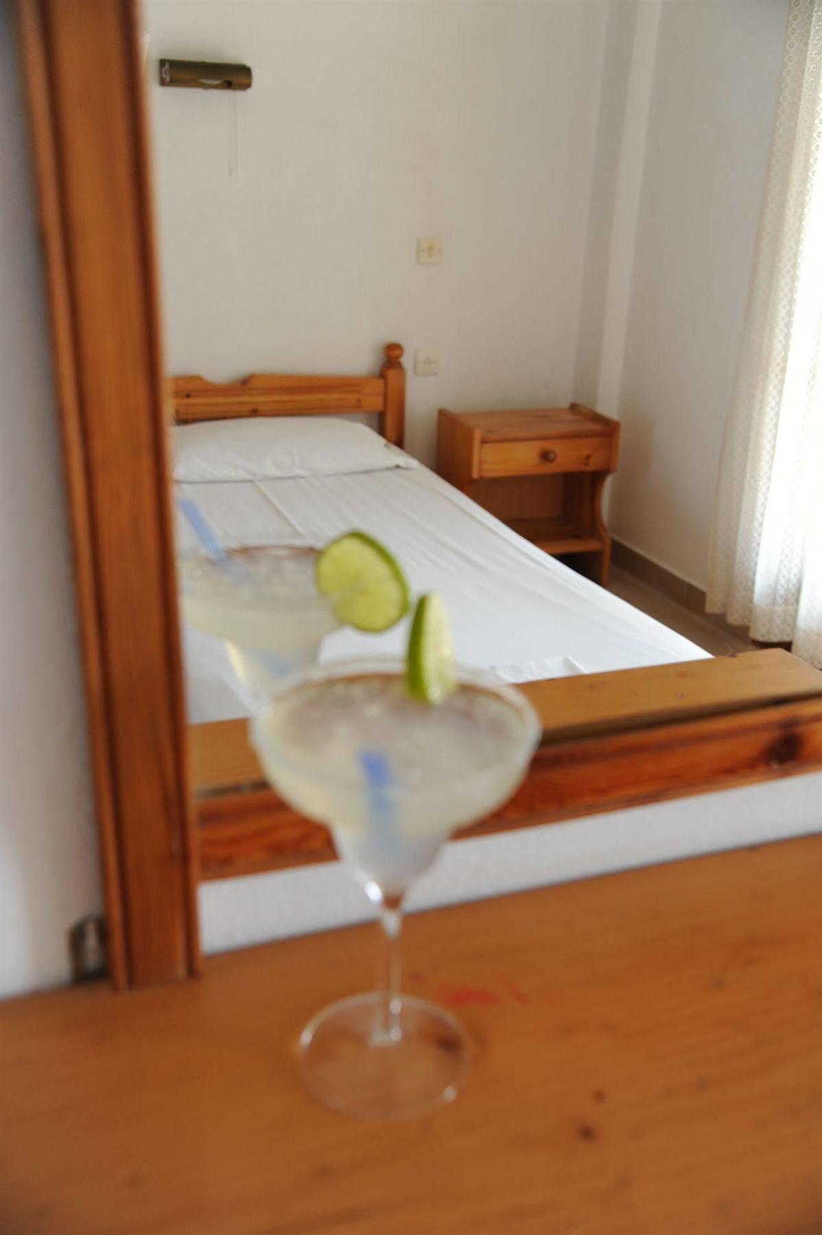 Captains Studios & Apartments Kavos Ngoại thất bức ảnh